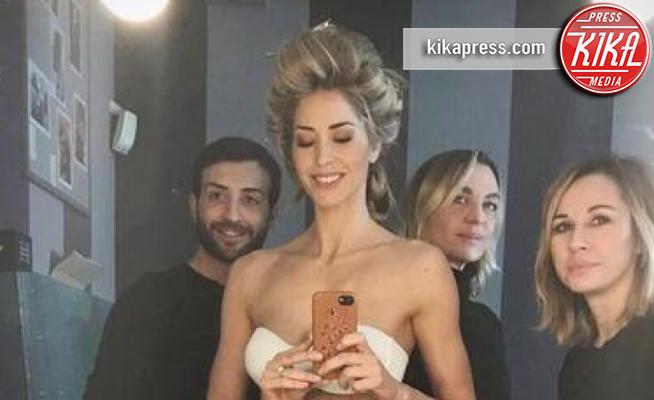 Elena Santarelli selfie lingerie forma fisica invidiabile