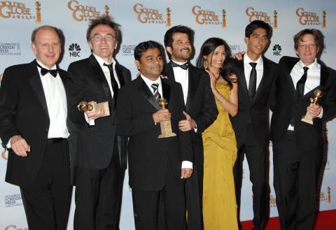 Freida Pinto, Dev Patel, Danny Boyle - Beverly Hills - 11-01-2009 - Il Daily Telegraph accusa: sfruttati i bambini di The Millionaire
