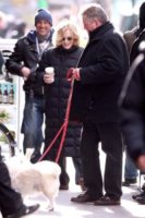Glenn Close - New York - 27-01-2010 - Glenn Close porta a spasso i cani