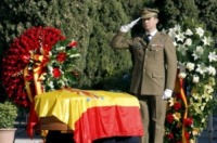 Re Felipe di Borbone - Barcellona - 03-02-2010 - Il principe Felipe di Spagna ai funerali del soldato John Felipe Moreno ucciso in Afghanistan