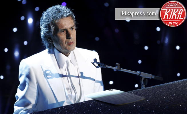 Toto Cutugno - Sanremo - 18-02-2010 - Toto Cutugno: paura a Kiev, contestatore sul palco