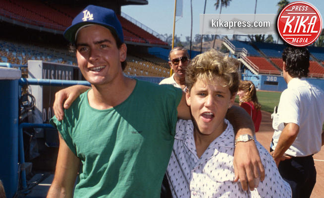 Corey Haim, Charlie Sheen - Beverly Hills - 17-03-1989 - 