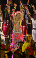 Shakira - Johannesburg - 11-07-2010 - Shakira canta Waka Waka durante la cerimonia conclusiva dei Mondiali sudafricani