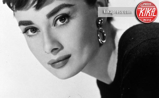 Audrey Hepburn - Hollywood - 01-01-1954 - Il passato segreto di Audrey Hepburn: combatte' contro i nazisti