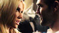 Kesha, James Van Der Beek - 27-03-2011 - kesha nel video Blow
