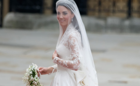 Kate Middleton - Londra - 29-04-2011 - L'abito da sogno della principessa Catherine