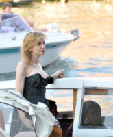 Courtney Love - Venezia - 02-06-2011 - Courtney Love arriva in traghetto a La Biennale di Venezia