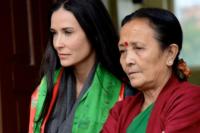 Anuradha Koirala, Demi Moore - Demi Moore in Nepal per dare voce alle donne sfruttate