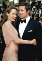 Angelina Jolie, Brad Pitt - Los Angeles - 13-07-2011 - Angelina Jolie e Brad Pitt finalmente sposi