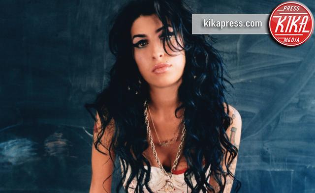 Amy Winehouse - 23-07-2006 - Live fast, die young: Amy Winehouse entra nel circolo degli angeli maledetti