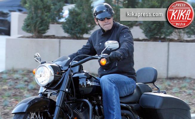 George Clooney - Los Angeles - 24-07-2011 - Clooney cuore d'oro: vende la sua Harley per una buona causa