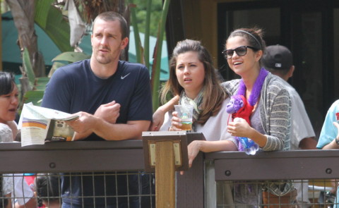 Mandy Dawn Cornett, Selena Gomez, Brian - Los Angeles - 24-09-2011 - 10 star che hanno licenziato i genitori