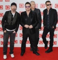 Larry Mullen, Adam Clayton, The Edge, Bono - Londra - 24-10-2011 - Gli U2 premiati ai Q Awards come la miglior band degli ultimi 25 anni