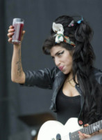 Amy Winehouse - Balado - 13-07-2008 - E' stato l'alcol a uccidere Amy Winehouse
