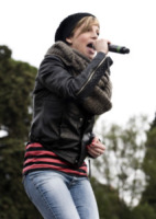Emma Marrone - Roma - 11-12-2011 - Emma Marrone in piazza con le donne di Se Non Ora Quando