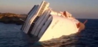 Costa Concordia - Isola del Giglio - 14-01-2012 - La Costa Concordia si incaglia all'Isola del Giglio: tre morti e una quindicina di feriti
