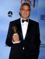 George Clooney - Beverly Hills - 15-01-2012 - 69th Golden Globe: The Descendants e The Artist fanno incetta di premi