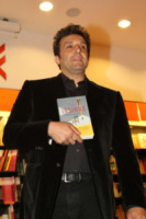 Flavio Insinna - Roma - 29-03-2012 - Flavio Insinna presenta la sua autobiografia Neanche con un morso all'orecchio