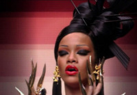 Rihanna - Milano - 26-04-2012 - Nuovo video per Rihanna che in Princess Of China duetta con i Coldplay.