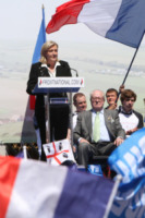 Marine Le Pen - Parigi - 01-05-2012 - Il Front National di Jean-Marie e Marine Le Pen celebra il 1° Maggio