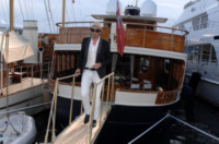 Adrien Brody - Cannes - 23-05-2012 - Cannes 2012: Adrien Brody si rilassa a bordo dello yacht di Renzo Rosso