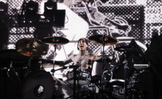 Blink 182, Travis Barker - Milano - 04-07-2012 - Travis Barker ha paura di volare, rinuncia al tour in Australia