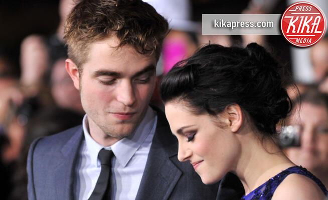 Robert Pattinson, Kristen Stewart - Los Angeles - 15-11-2011 - Kristen Stewart: 