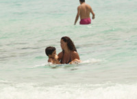 Brando, Samantha De Grenet - Formentera - 02-08-2012 - Samantha De Grenet è una sexy mamma