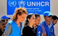 Angelina Jolie - Beirut - 11-09-2012 - Angelina Jolie visita il campo profughi di Zaatari