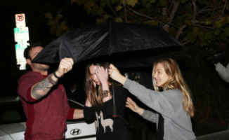 Megan Fox, Brian Austin Green - Los Angeles - 11-11-2012 - Brian Austin Green e Megan Fox cercano di evitare i paparazzi