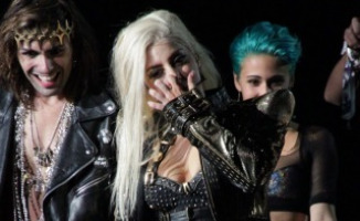 Lady Gaga - Milano - 02-10-2012 - Lady Gaga acquista 55 pezzi appartenuti a Michael Jackson