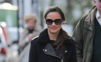 Pippa Middleton - Londra - 07-12-2012 - La passerella casual di zia Pippa Middleton