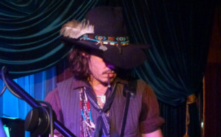 Johnny Depp - Los Angeles - 08-12-2012 - Johnny Depp torna sul palco, questa volta con Bill Carter