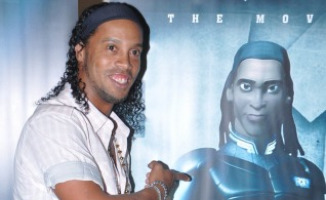 Ronaldinho - Pune - 28-12-2012 - Ronaldinho: dopo il calcio il cinema