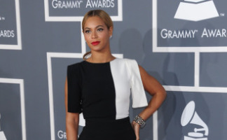 Beyonce Knowles - Los Angeles - 10-02-2013 - Grammy Awards 2013: il bianco e nero