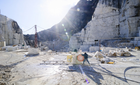 Marmo - Carrara - 02-12-2009 - Il marmo di Carrara è dei Bin Laden per il 50%