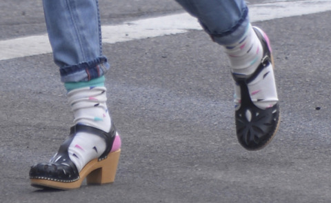 Sarah Jessica Parker - New York - 26-02-2013 - Tacco a spillo, ballerine e zeppe: chi indossa cosa? 