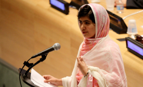 Malala Yousafzai - New York - 12-07-2013 - Malala Yousafzai raccoglie la standing ovation dell'Onu
