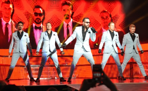 Backstreet Boys - Raleigh - 20-08-2013 - In a World Like This, i Backstreet Boys sul palco con McCartney