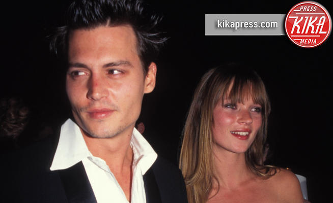 Kate Moss, Johnny Depp - Hollywood - 03-04-1995 - Johnny Depp in love? Pare proprio di si'...
