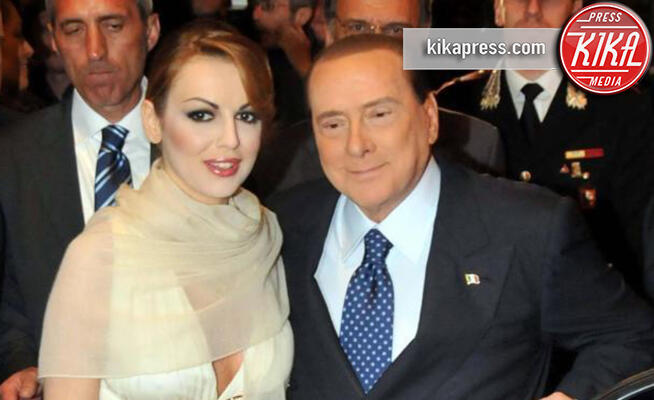 Francesca Pascale, Silvio Berlusconi - Bari - 07-11-2013 - Francesca Pascale: 