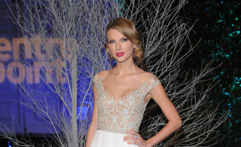 Taylor Swift - Londra - 26-11-2013 - La classe non è acqua... è Taylor Swift!