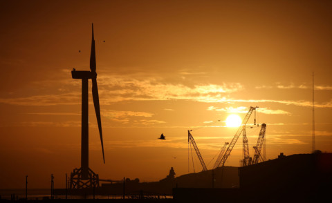 Turbina eolica più grande del mondo - Gran Bretagna - 28-11-2013 - La turbina eolica più grande e più potente del mondo