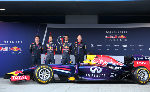 Daniel Ricciardo, Sebastian Vettel - Jerez de la Frontera - 28-01-2014 - Formula 1: Red Bull e Mercedes svelano le nuove vetture