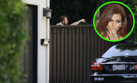 Ryan Gosling, Eva Mendes - Los Angeles - 19-02-2014 - Ryan Gosling a casa di Eva Mendes: i due stanno ancora insieme!