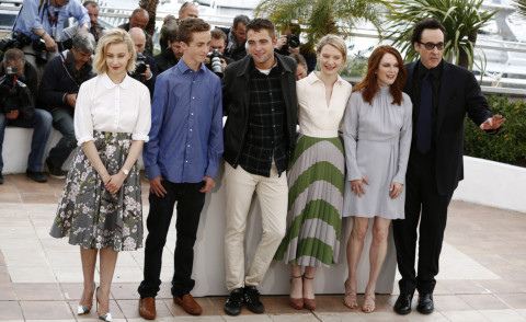 Evan Bird, Sarah Gadon, Mia Wasikowska, Robert Pattinson, Julianne Moore, John Cusack - Cannes - 19-05-2014 - Cannes 2014: Moore-Pattinson presentano Maps to the Stars 
