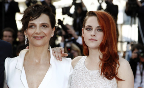 Kristen Stewart, Juliette Binoche - Cannes - 23-05-2014 - Cannes 2014: Kristen Stewart questa volta non marca visita