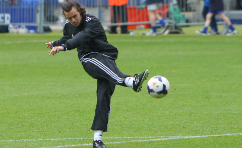 Harry Styles - Leicester - 26-05-2014 - Gli One Direction danno un calcio all'autismo