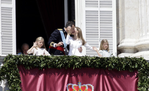 Principessa Leonor di Borbone, Re Felipe di Borbone, Principessa Sofia, Letizia Ortiz - Madrid - 19-06-2014 - Felipe VI è il nuovo re di Spagna: trasparenza per la Corona