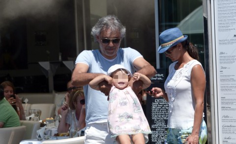 Virginia Bocelli, Veronica Berti, Andrea Bocelli - Saint Tropez - 02-07-2014 - Andrea Bocelli felice in famiglia a Saint Tropez